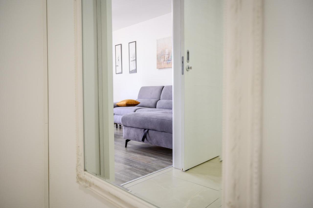 Apartment Tina بلوتشي المظهر الخارجي الصورة