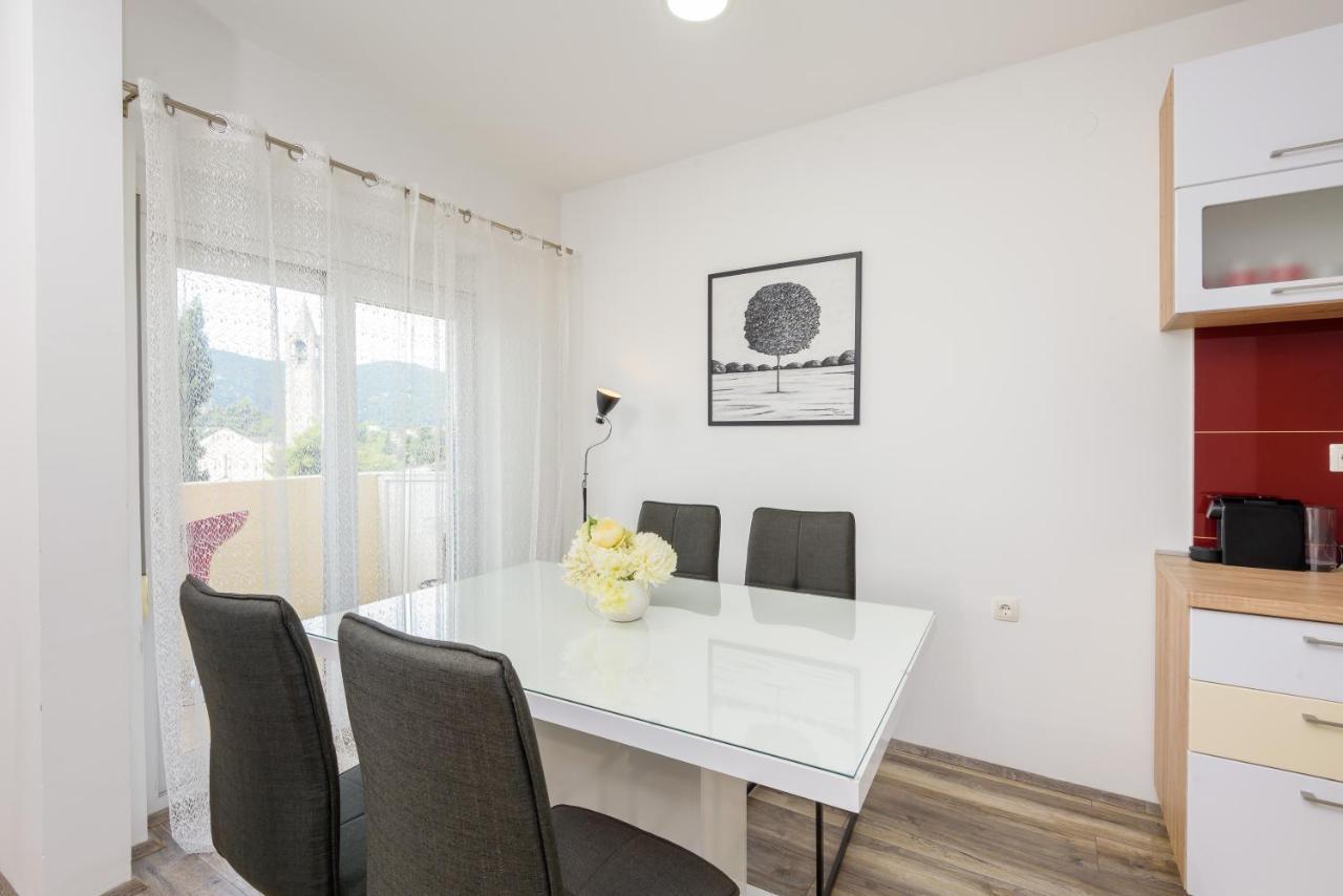 Apartment Tina بلوتشي المظهر الخارجي الصورة