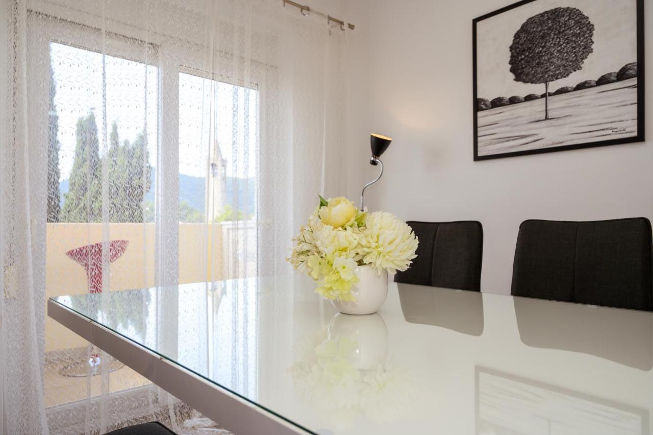 Apartment Tina بلوتشي المظهر الخارجي الصورة
